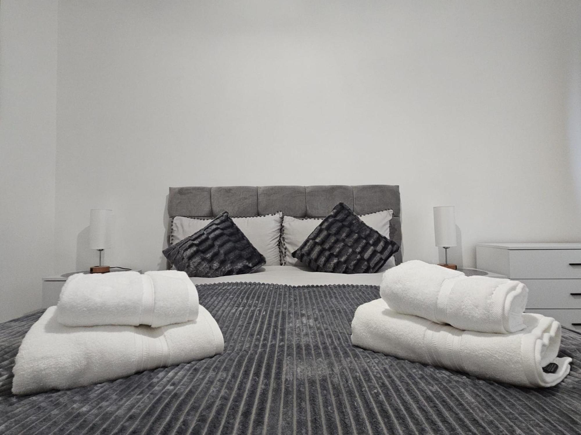 Regina Apartment In Fort William Eksteriør billede