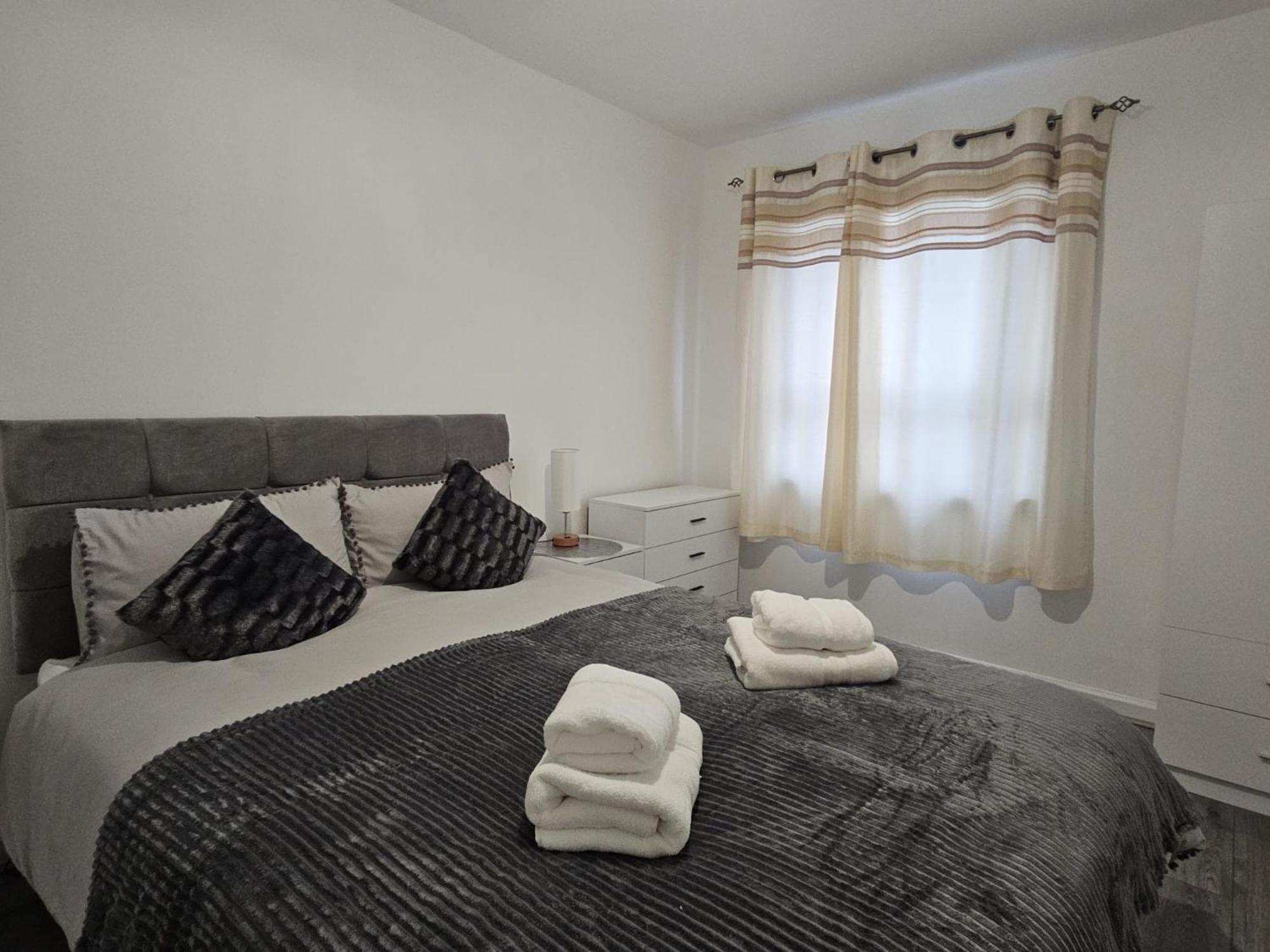 Regina Apartment In Fort William Eksteriør billede