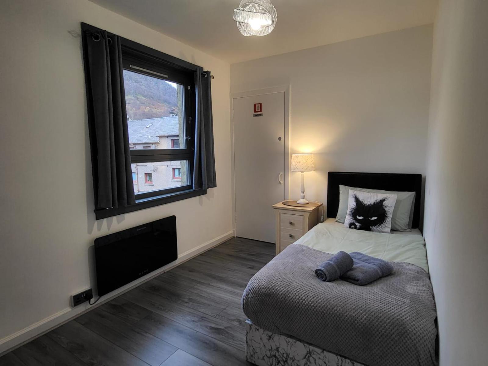 Regina Apartment In Fort William Eksteriør billede