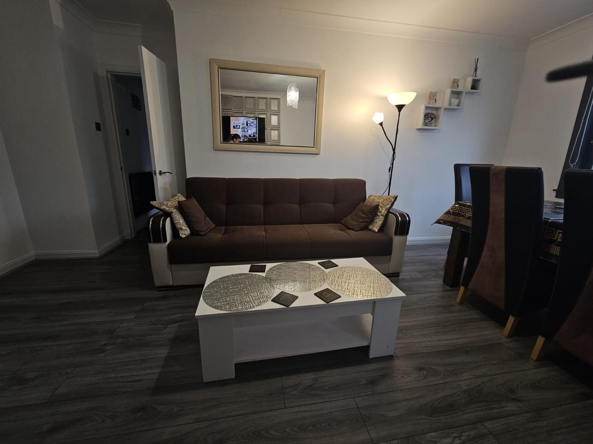 Regina Apartment In Fort William Eksteriør billede